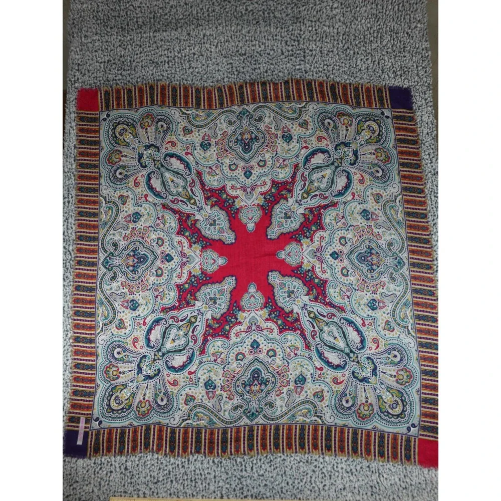 Amanda Smith Wool Scarf Womens OS Red Paisley Square Wrap Made in Japan‎ 31x31